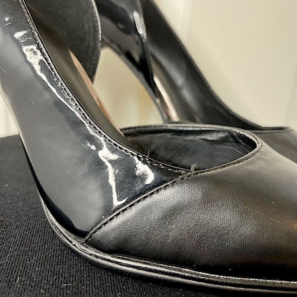 Keneth Cole Black Heels​​​ - Picture 8 of 10